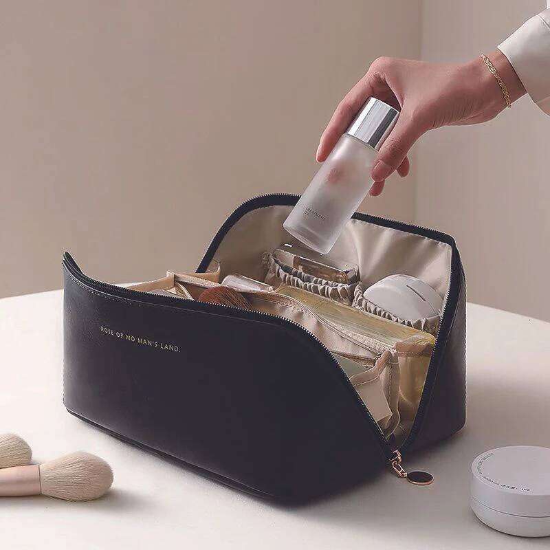 Travel Portable Women Makeup Case Waterproof Multifunctional Pouch Women's Cosmetic Bag Y260206
