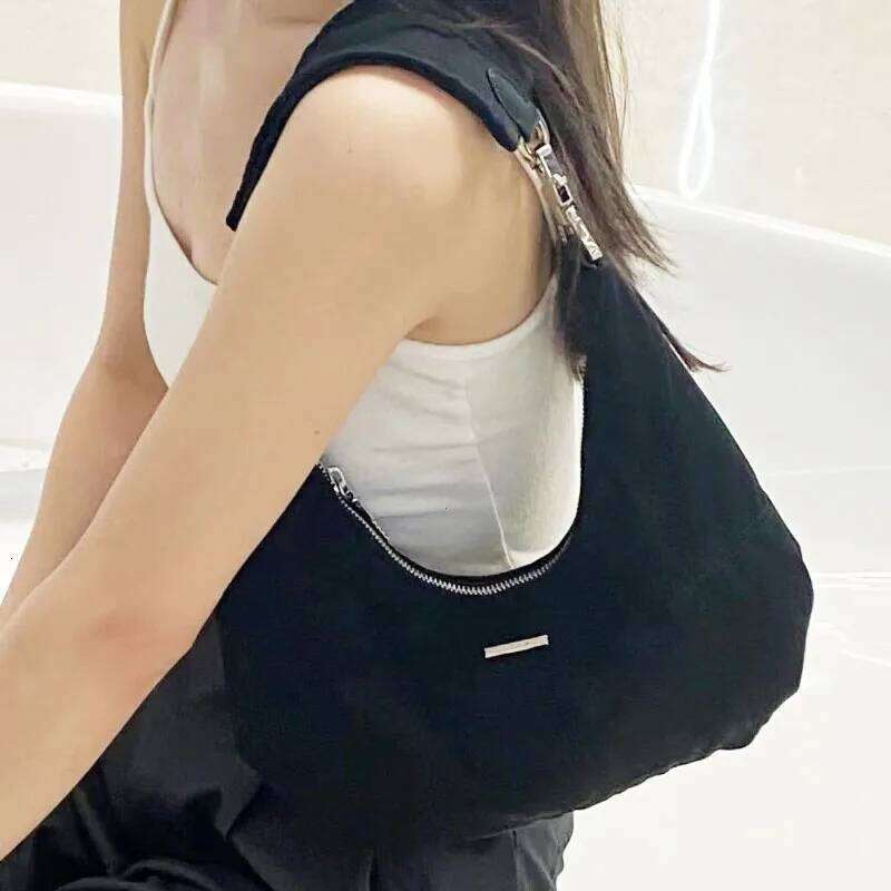 Women Retro Underarm Armpit Small Shoulder Bag Soft Hobos Y2k Female Black Purse Fashion Girls Crescent Handbag 2025 New Y260205