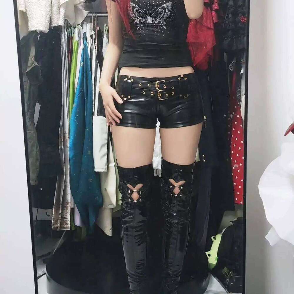 Retro Nightclub Sexy Y2k Super Low Waist Rivet Hip PU Leather Booty Shorts 2025 Autumn Winter New XJ260206