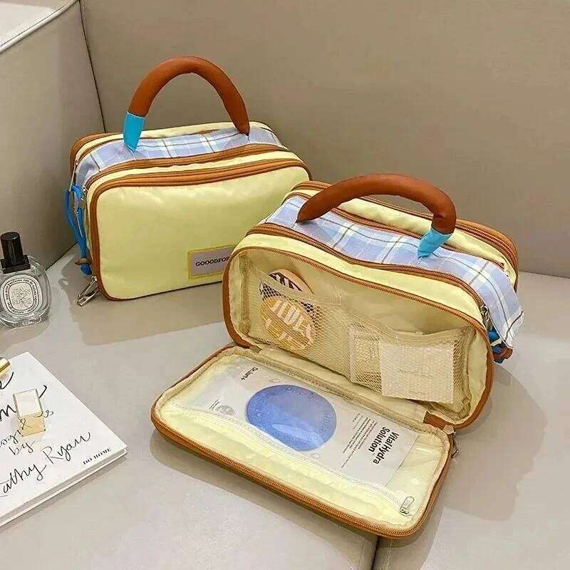 Portable Large Capaci Collision Color Makeup Travel Toiletry Storage Multi-Functional Cosmetic Bag Handbag Organizer Y260206