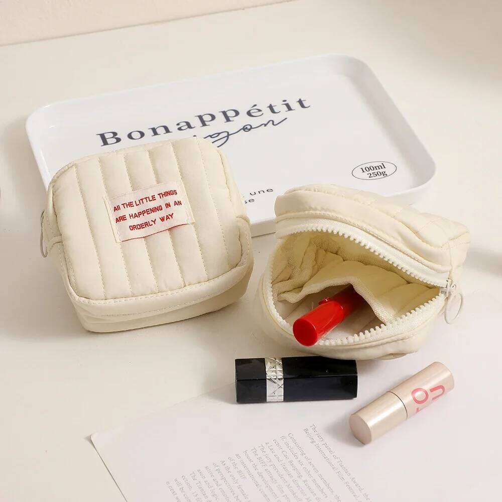 Korean Mini Cute Square Cosmetic Bag Women Portable Earphones Lipstick Sanitary Napkins Storage Pouch Small Makeup Zipper Bags Y260206