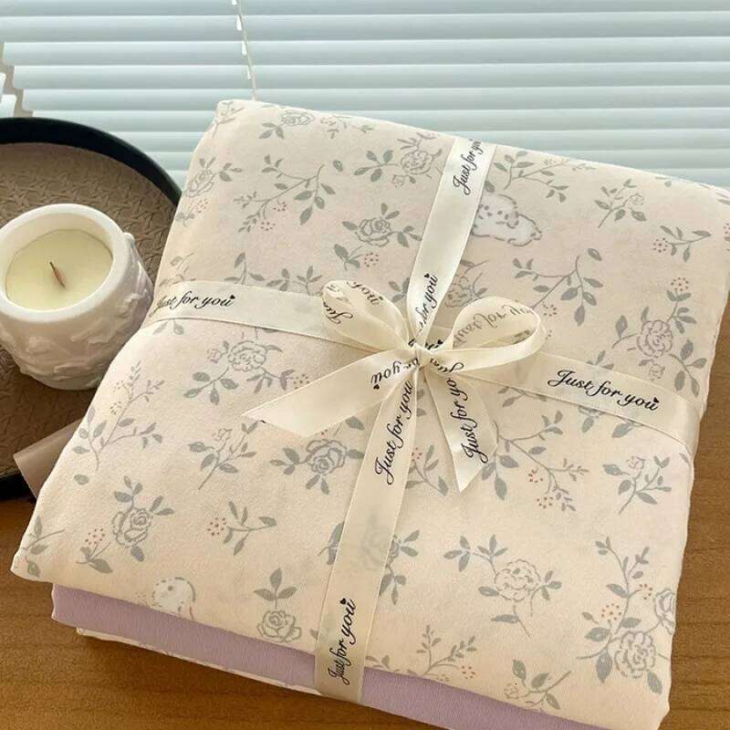 2025 new class A knitted cotton double-layer yarn four-piece set, small floral quilt cover, three-piece set for students XJ260206