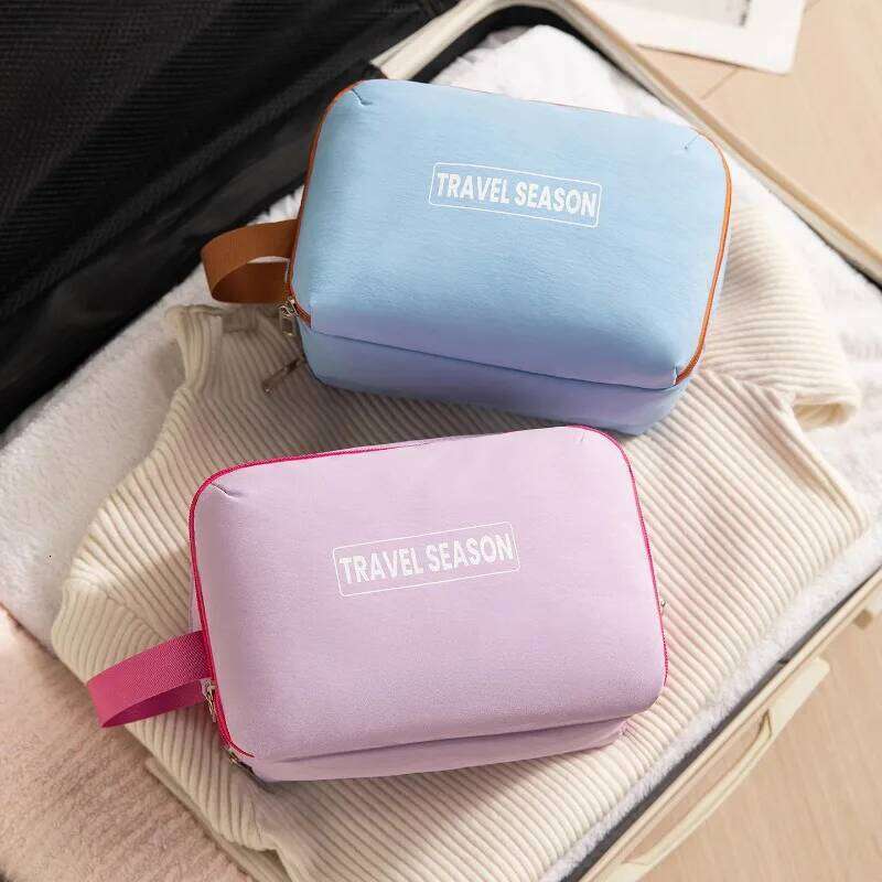 2026 Dopamine large-capacity three-layer toiletry bag, portable cosmetic partition storage bag Y260206