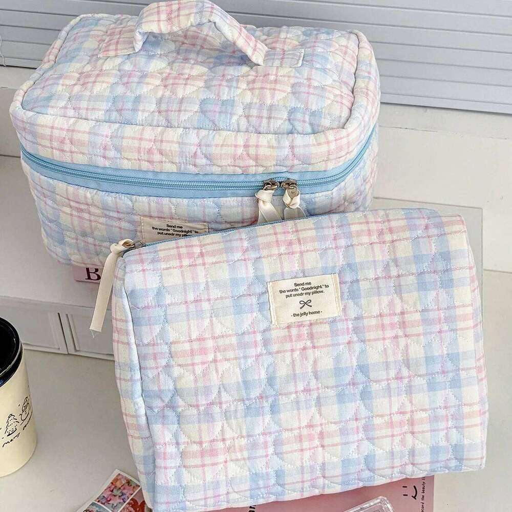 Cute Heart Women Quilting Makeup Large Capacity Travel Toiletry Cosmetic Storage Pouch Handbag Ladies Lipsticks Small Bag Y260206