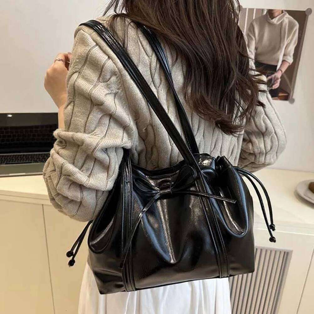 Solid Color Texture Tote Magnetic Button Ribbon Bow PU Shoulder Bag Large Capacity Korean Style Lady Underarm Pouch Travel Y260205