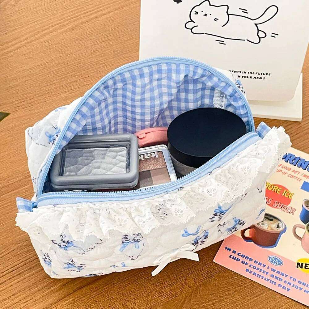 Wholesale Cartoon Cat Lace Women Makeup Travel Organizer Toiletry Cosmrtic Pouch Portable Girls Make Up Zipper Bag Y260206