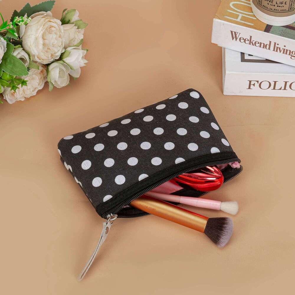 Classic Hot Selling Polka Dot Fabric Makeup Bags Waterproof Portable Zipper Wash Cosmetic Pouch Girl Phone Key Bag Y260206