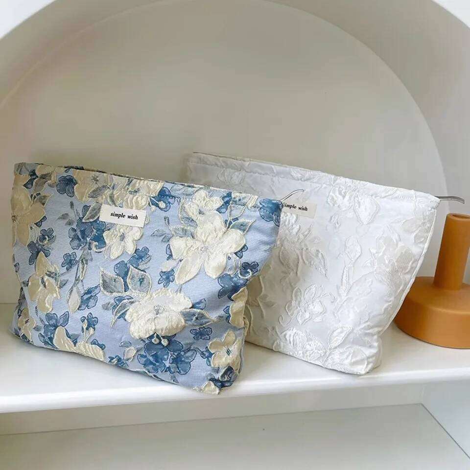 2025 Fashion Floral Print Zipper Cosmetic Travel Essentials Organizer Toiletry Pouch Portable Women's Makeup Bag Y260206