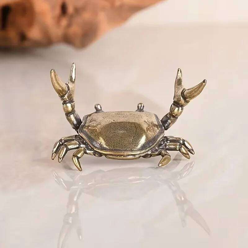 Handmade Brass Modern Crab Sculpture Metal Desktop Ornament Animal Statue for Easter Hanukkah Collection S260204
