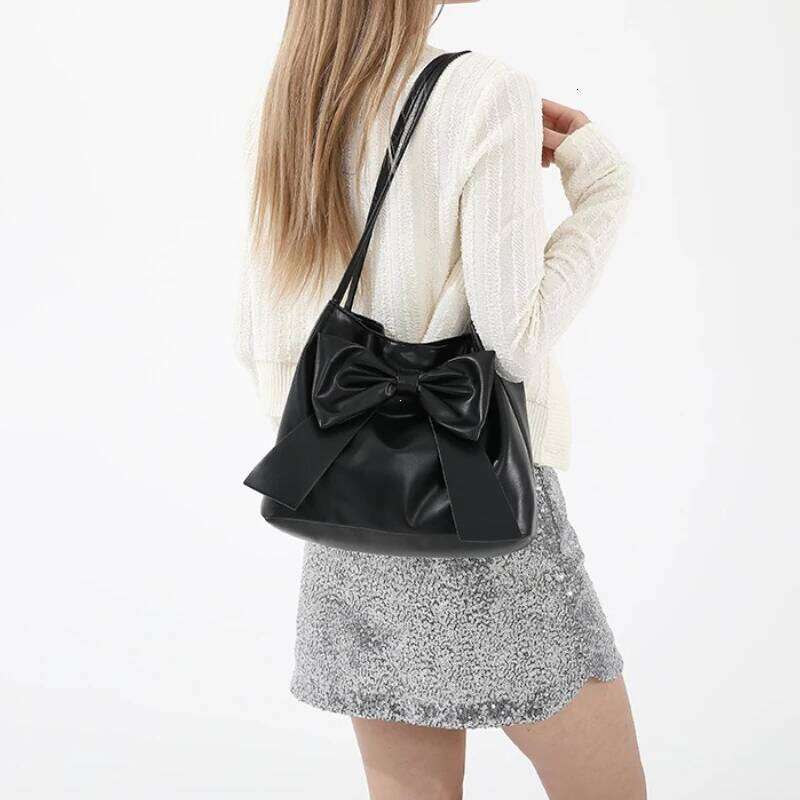 Large-capacity Bowknot Tote Underarm Bag for Women Black Fashionable Hong Kong Style, Foreign and Stylish, All-match Shoulder B Z260207