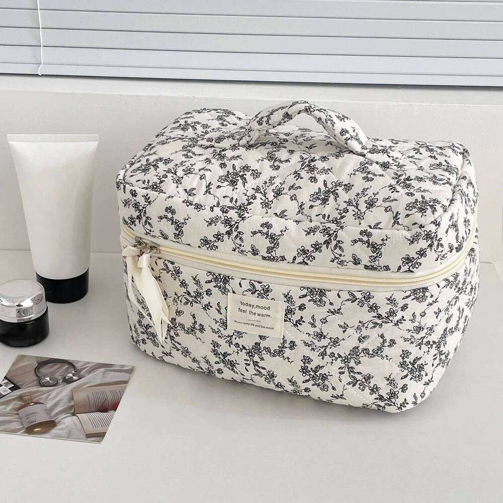 Fashion Ins Black Flower Women Quilting Bags Handbag Travel Organizer Cosmetic Makeup Storage Pouch Portable Zipper Tote Bag Y260206