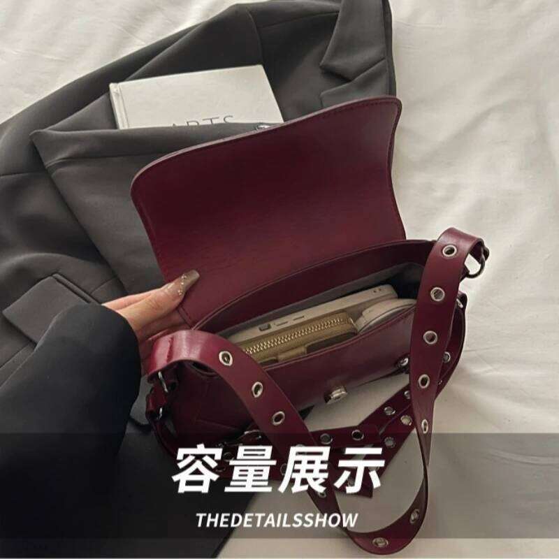 Y2k Style Rivet Design Cool Hot Girls Shoulder Bags Vintage Women Pu Leather Underarm Bag Portable Female Phone Handbag Purse Y260205