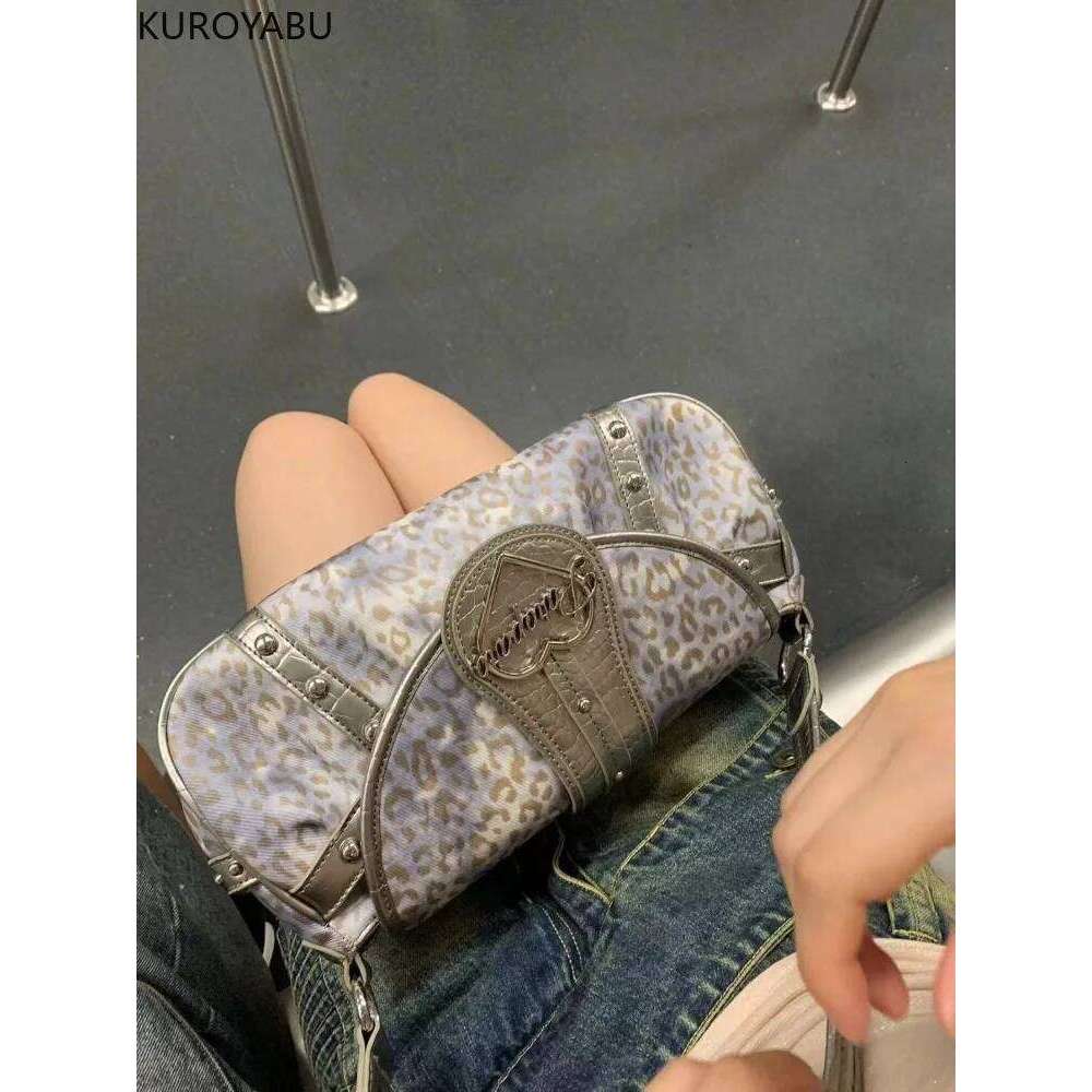Y2k Bags for Women 2025 New Arrive Retro Fashion Single Korean Harajuku Shoulder Silver Underarm Bag Rivet Women's Handbags Z260207 - view 3