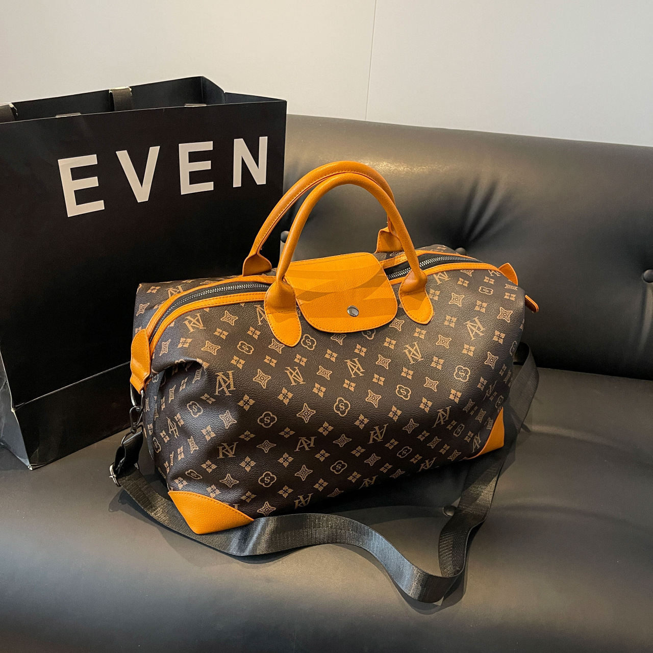 2026 Versatile Large Capacity Travel Bag, Monogram Vintage Tote for Commute & Gym, Convertible Handheld & Crossbody Sports Bag