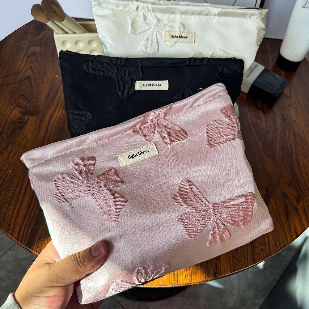 Simple Women Fashion Portable Makeup Storage Pouch Handbag Travel Organizer Cosmetic Ladies Elegant Zipper Bag For Gift Y260206