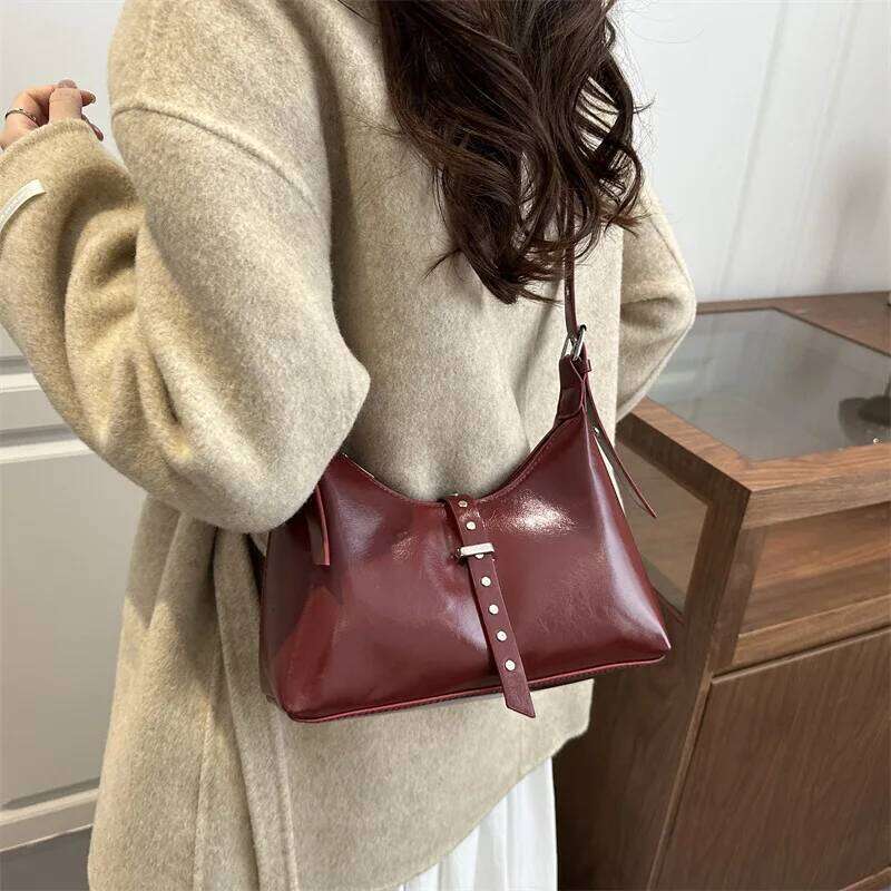 Autumn Vintage PU Hobos Shoulder Bags for Women Versatile Belt Design Ladies Crossbody Bag Simple Solid Color Female Handbags Y260205