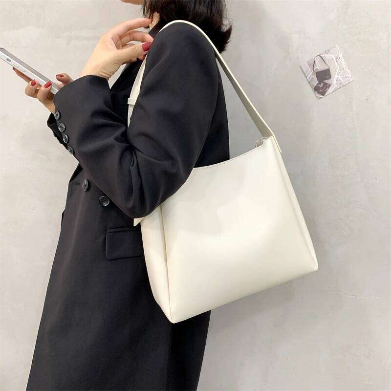 LEFTSIDE Fashion Leather Tote For Women 2025 Tend Female Simple Large High Capacity Shoulder Side Bag Handbags And Purses Y260204