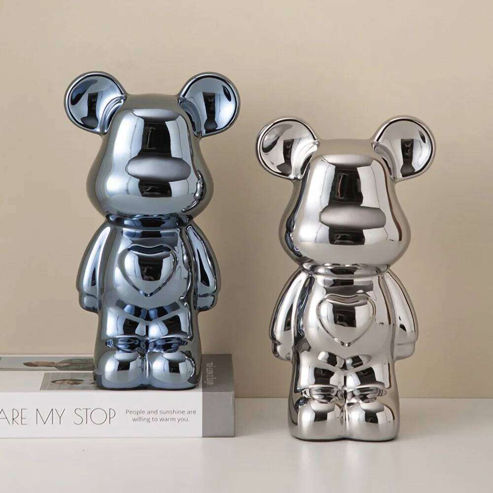 Love Bear Decoration Ceramic Crafts Wine Cabinet European Style The Little Statue Kawaii Cartoon Figure Office Book Shel S260204