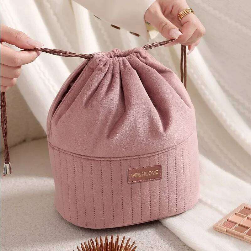 Large Capacity Cosmetic Bag Women Fashion Velvet Bags Multifunctional Makeup Organizer Toiletry Pouch Wedding Gift Y260206