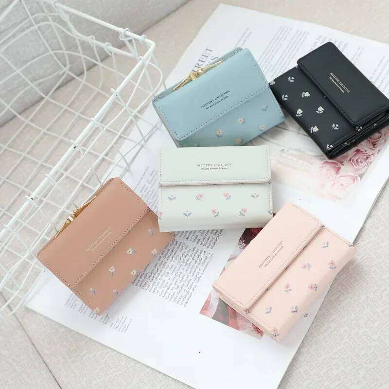 Fashion Flower Purse Leather Pocket Ladies Clutch Women Short Card Holder Cute Girls Wallet Cartera Mujer Coin Bag Y260206