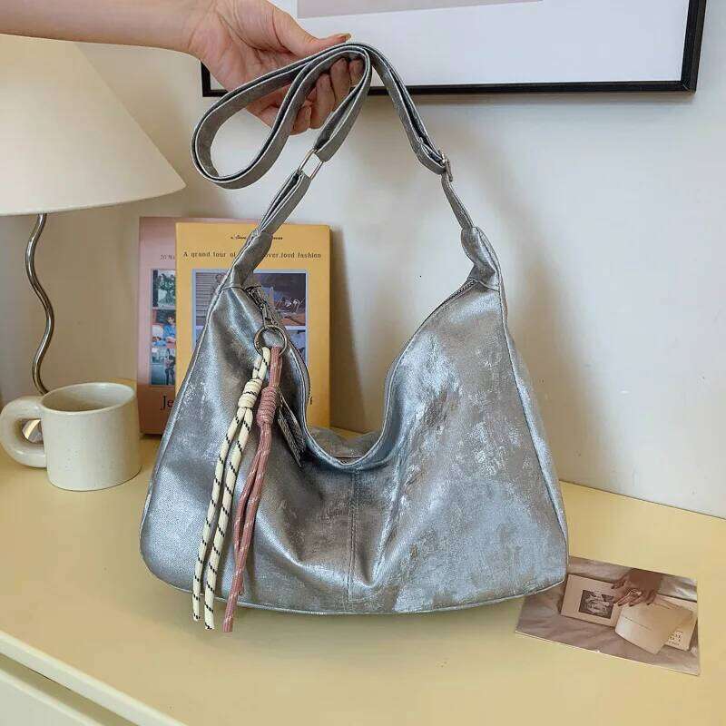 Casual Solid Color Women Soft Pu Shoulder Bag Commuter Large Capacity Ladies Crossbody Bags Simple Female Purse Handbags Tote Y260205