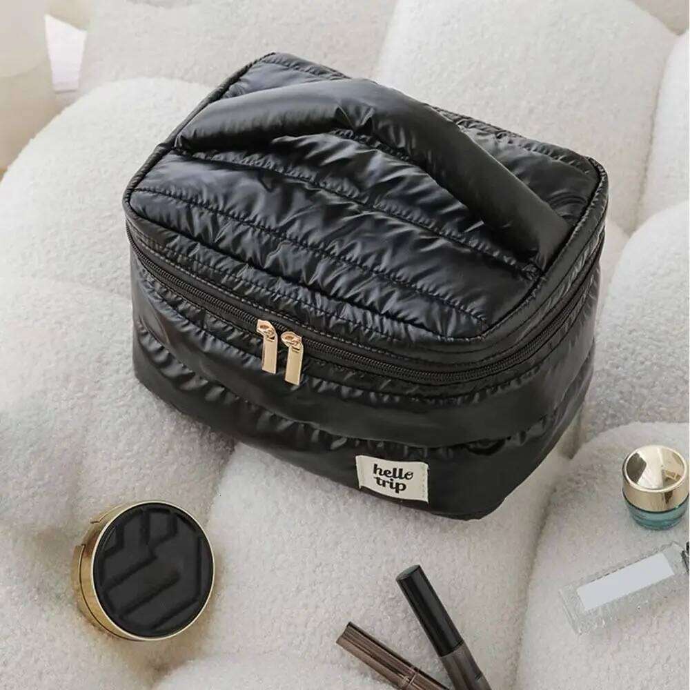 High Quality Large Capacity Makeup Multifunctional Storage Travel Organizer Cosmetic Portable Toiletry Bag Y260206