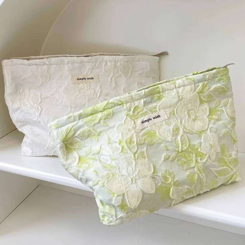 2025 Fashion Floral Print Zipper Cosmetic Travel Essentials Organizer Toiletry Pouch Portable Women's Makeup Bag Y260206