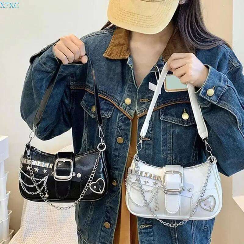 X7XC Women Punk Underarm Handbag with Metal Chain Grunge Star Rivets Single Shoulder Bag Small Armpit Purse for Everyday Wear Y260205