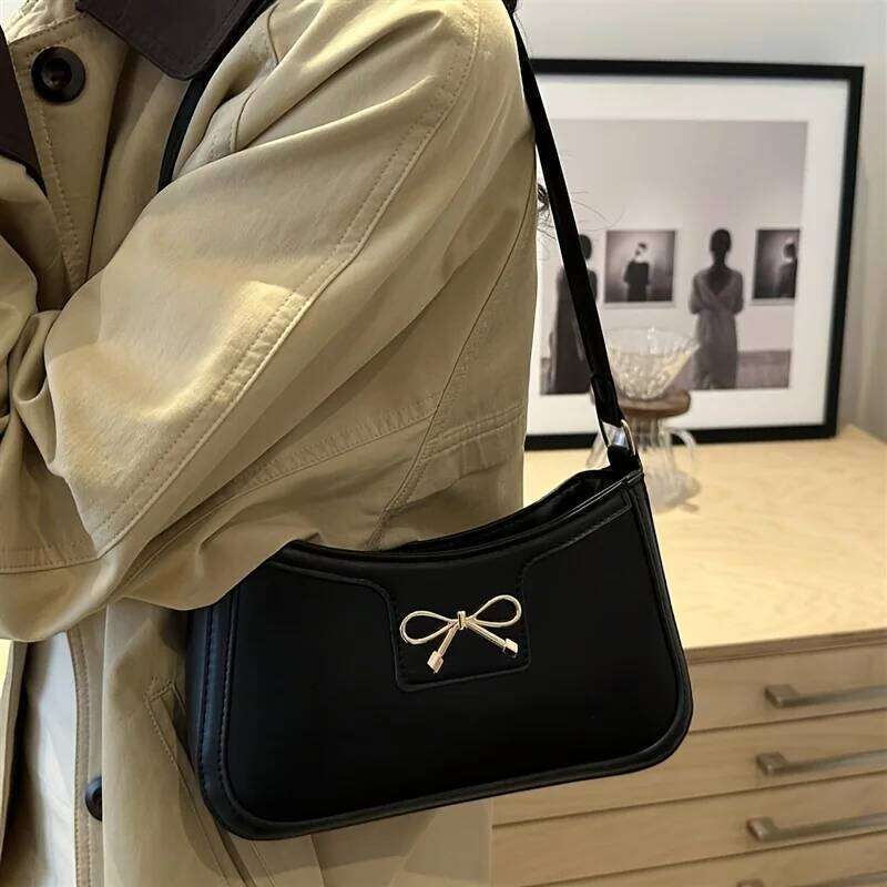 Chic Black Crescent Shoulder for Women Elegant Underarm Purse with GoldenTone Bow Detail Polyester Lined Stylish PU Tote Bag Y260205