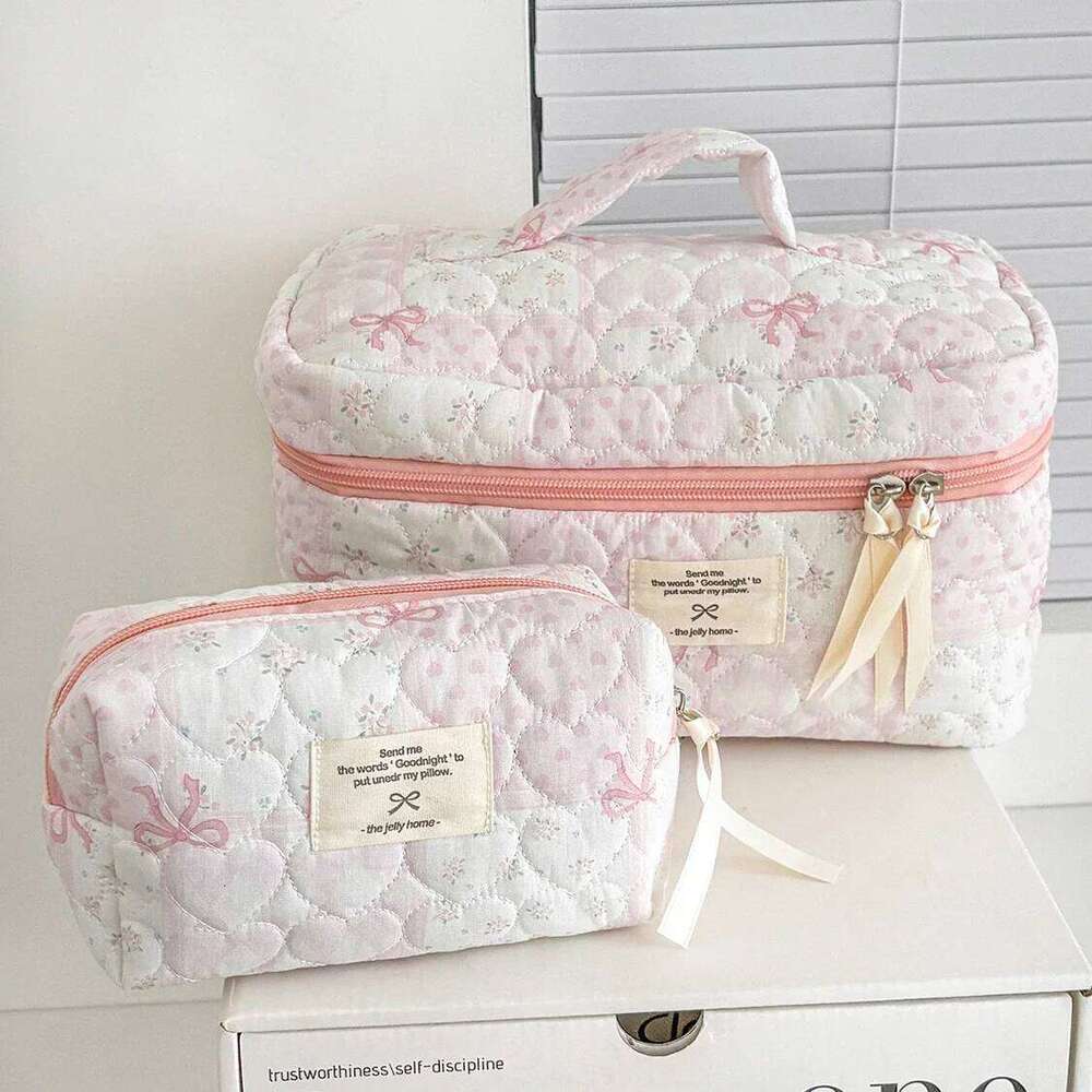 Fashion Heart Pink Floral Women Cosmetic Pouch Tote Portable Travel Women's Toiletry Bow Ladies Quilting Brush Bag Y260206