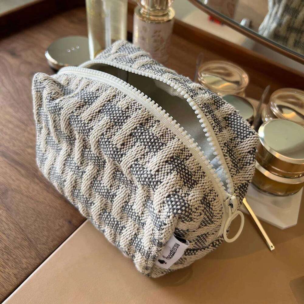 Classic Plaid Multifunctional Three-dimensional Makeup Bag with Large Capacity Y260206