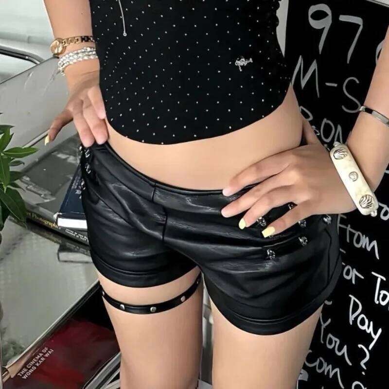 Autumn Winter New Women's Sexy PU Leather Y2k Spice Girls Hot Pants Nightclub Skinny Low Waist Booty Super Shorts XJ260206