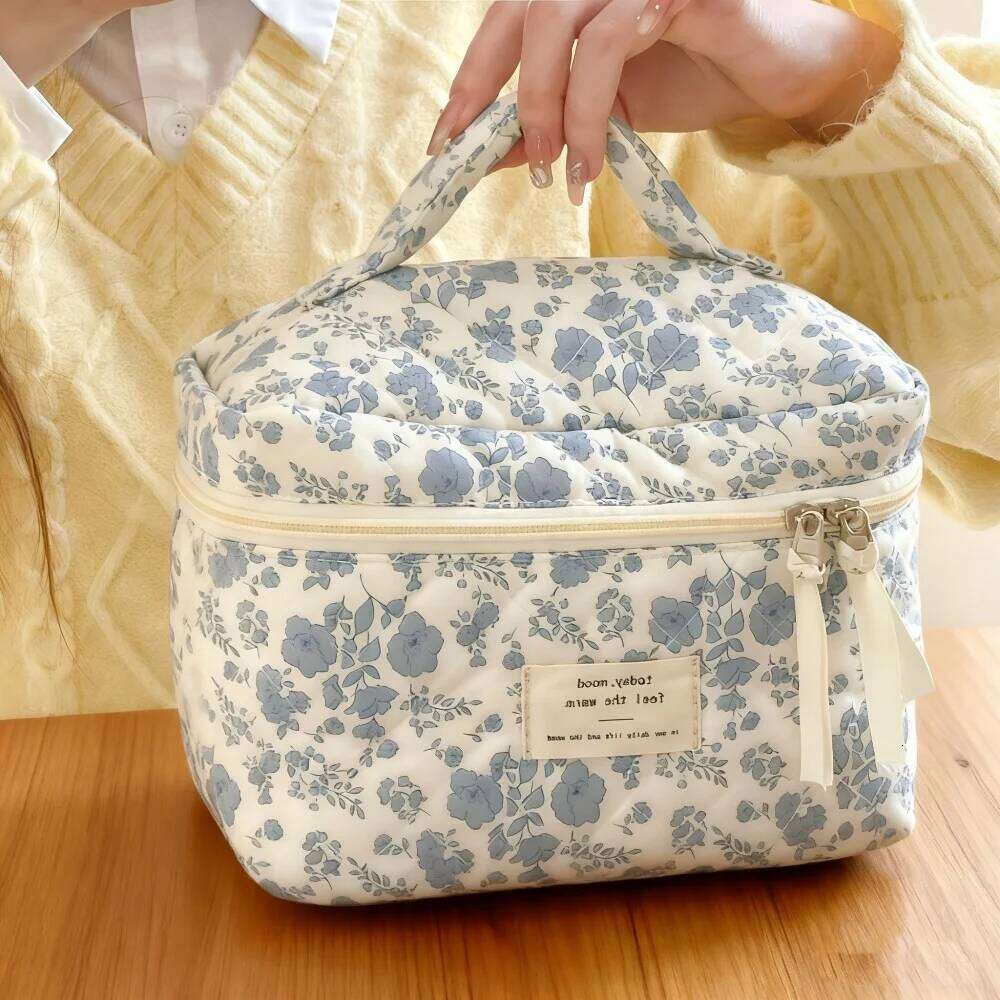 Organizers for Cosmetics Women's Necessaire Hand Ladies Cosmetic Pouch Clutch Bag Makeup Organiser Y260206