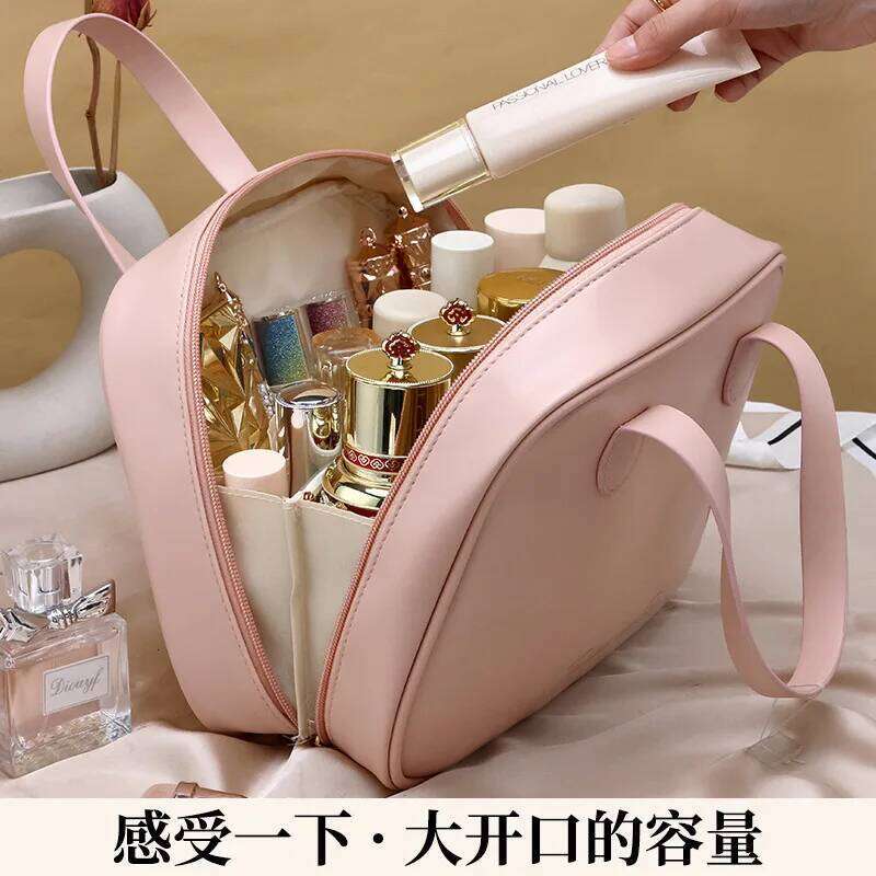 New Half Moon Bend Handheld Makeup Bag with Capacity, Fashionable, Beauty, Divided Storage, High Grade, Large Toilet Y260206