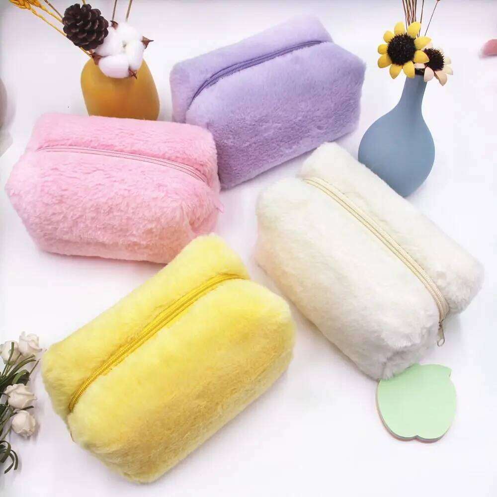 High Quality Plush Cosmetic Travel Organizer Large Capacity Toiletry Bag Portable Washbag Y260206