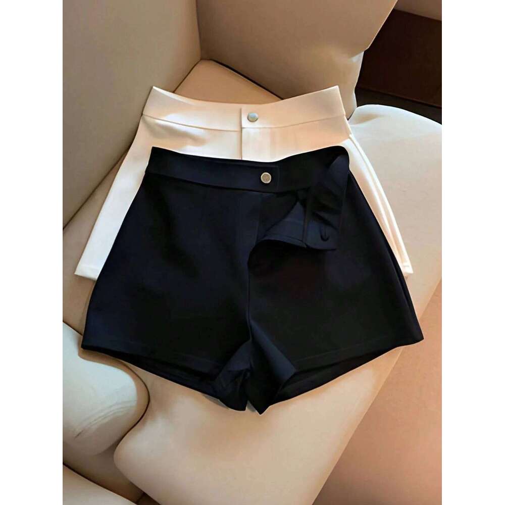 Womens Versatile Black Shorts Spring Summer Casual Fashion High Waist Slim Fit Lightweight Solid Color Daily Office Bottoms XJ260206