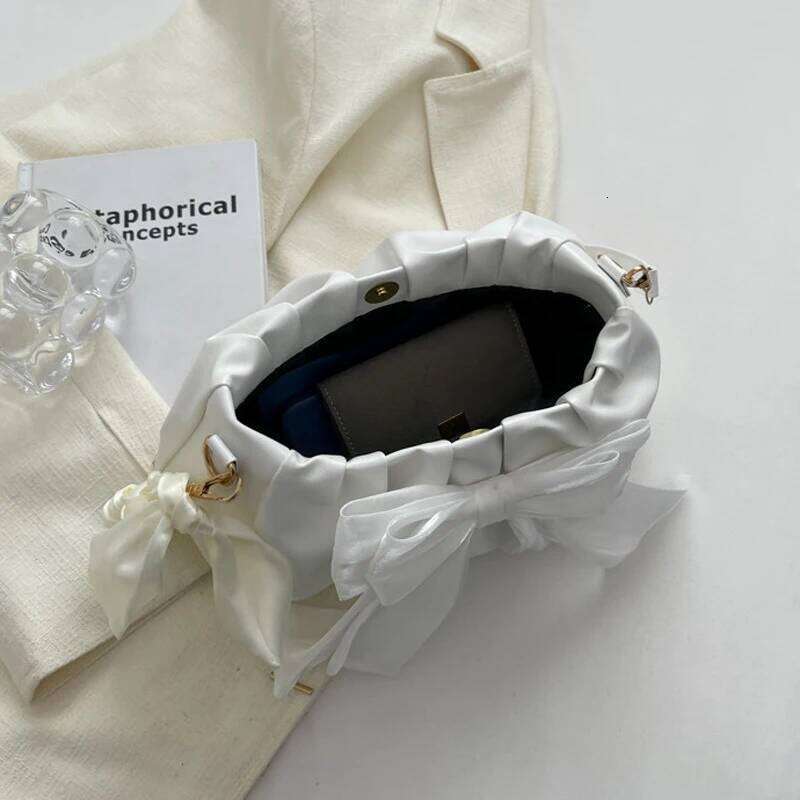 Lovely Bow Handbags Girls Ladies Fashion Pleated Shoulder Bags for Women Simple Design Female Underarm Bag Casual Tote Purse Y260205