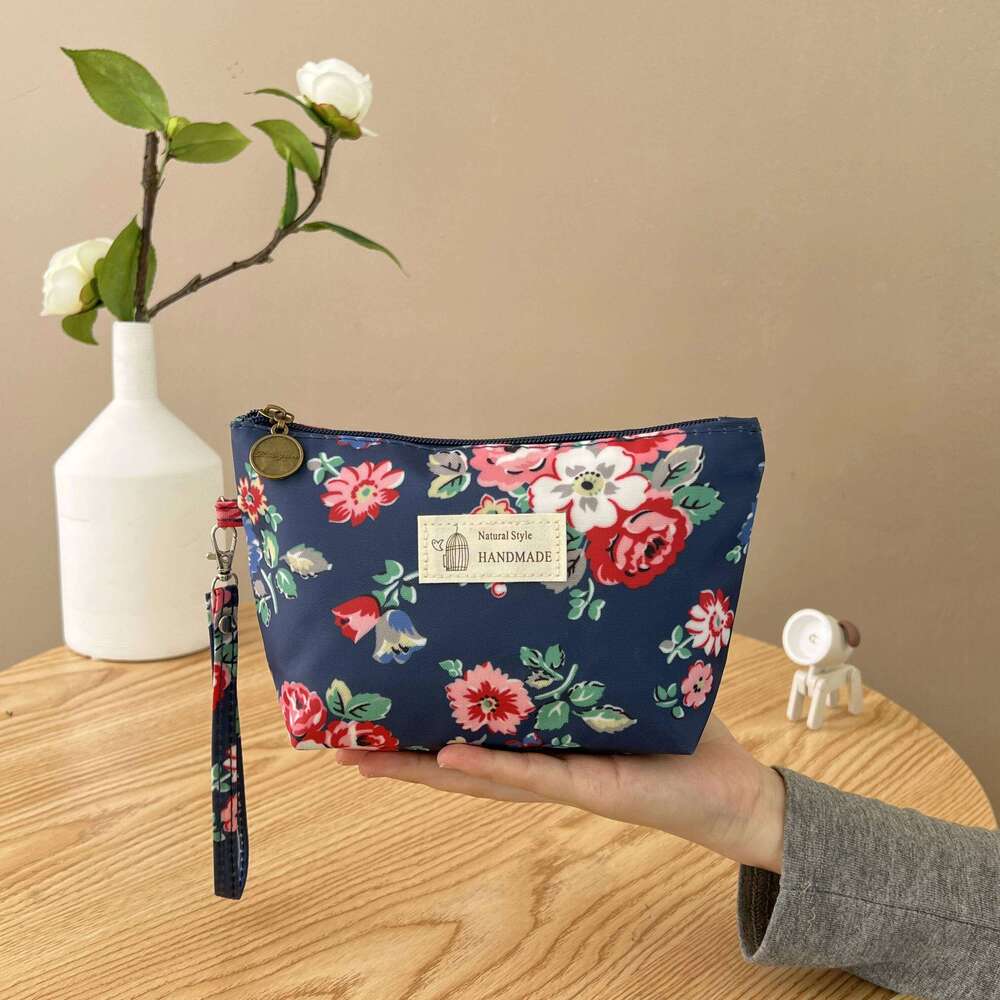 Fashion Women Waterproof Cosmetics Bag Lady Travel Printing Makeup Washing Toiletry Pouch Y260206