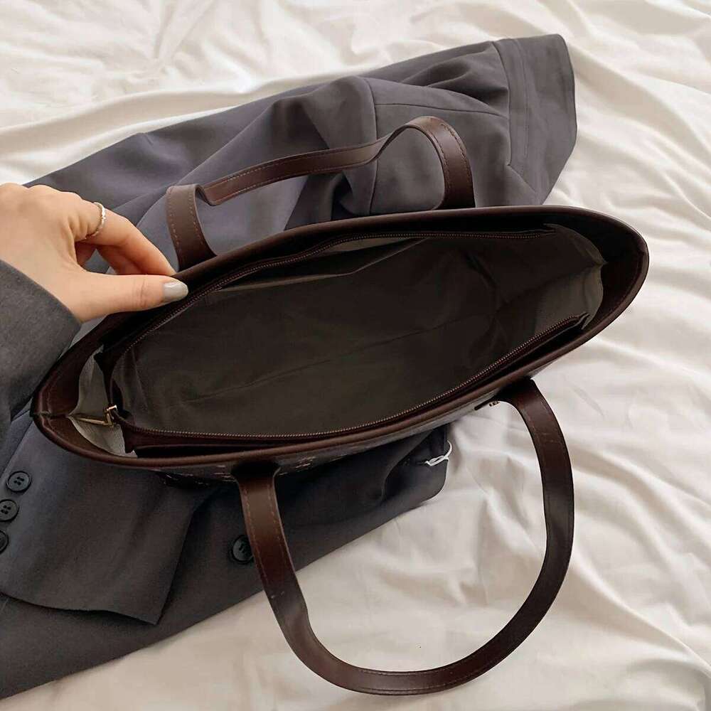 Cute and sweet cherry print tote bag niche fashion temperament elegant large capacity versatile shoulder bag, Y260204