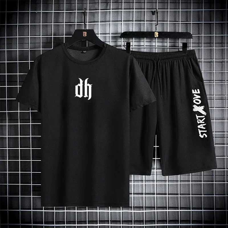 Mens T-shirt Shorts Suit Casual Fashion Short Slve Track and Field Suit Two-piece Set Mens Clothing Thin Dry Casual C260207