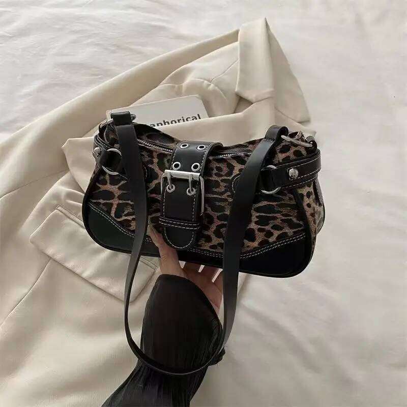 Bags for women 2025 new trendy and versatile retro hot girl armpit niche texture crescent single shoulder crossbody bag Z260207 - view 6