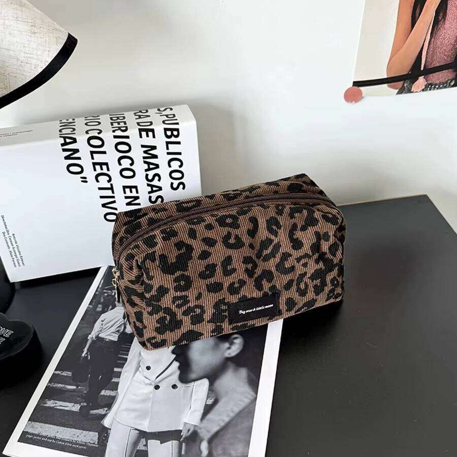 Girl Leopard Print Makeup Bag Large Capacity Cosmetic Organizer Toiletry Pouch Women Travel Portable Storage Y260206