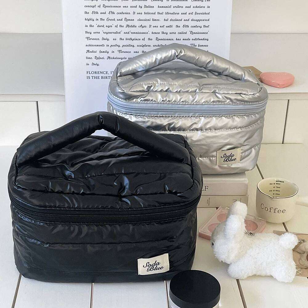 Large Capacity Tote Waterproof Makeup Travel Organizer Women Cosmetic Toiletry Pouch Elegant Ladies Zipper Bag Y260206