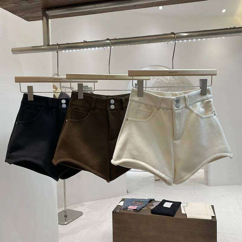 Women's Autumn Winter High Waist Wool&blend Wide Leg Shorts Lady Solid Color Hot Girl Boot Short Pants XJ260206