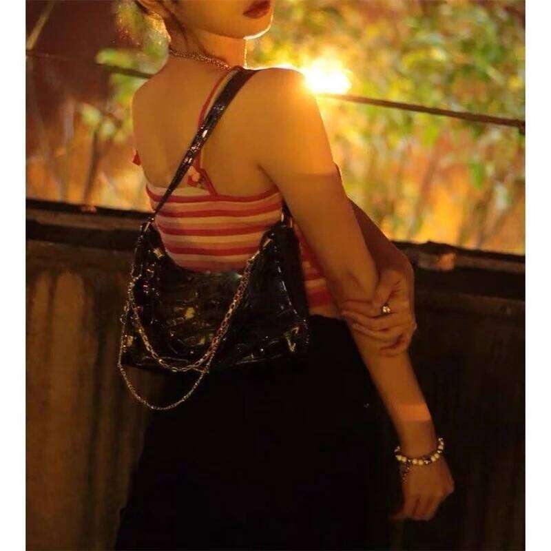 Gothic Dark Punk Underarm With Skull Shoulder Y2k Chain Crocodile Pattern Crossbody Bag Korean Popular Aesthetic Bags Y260205