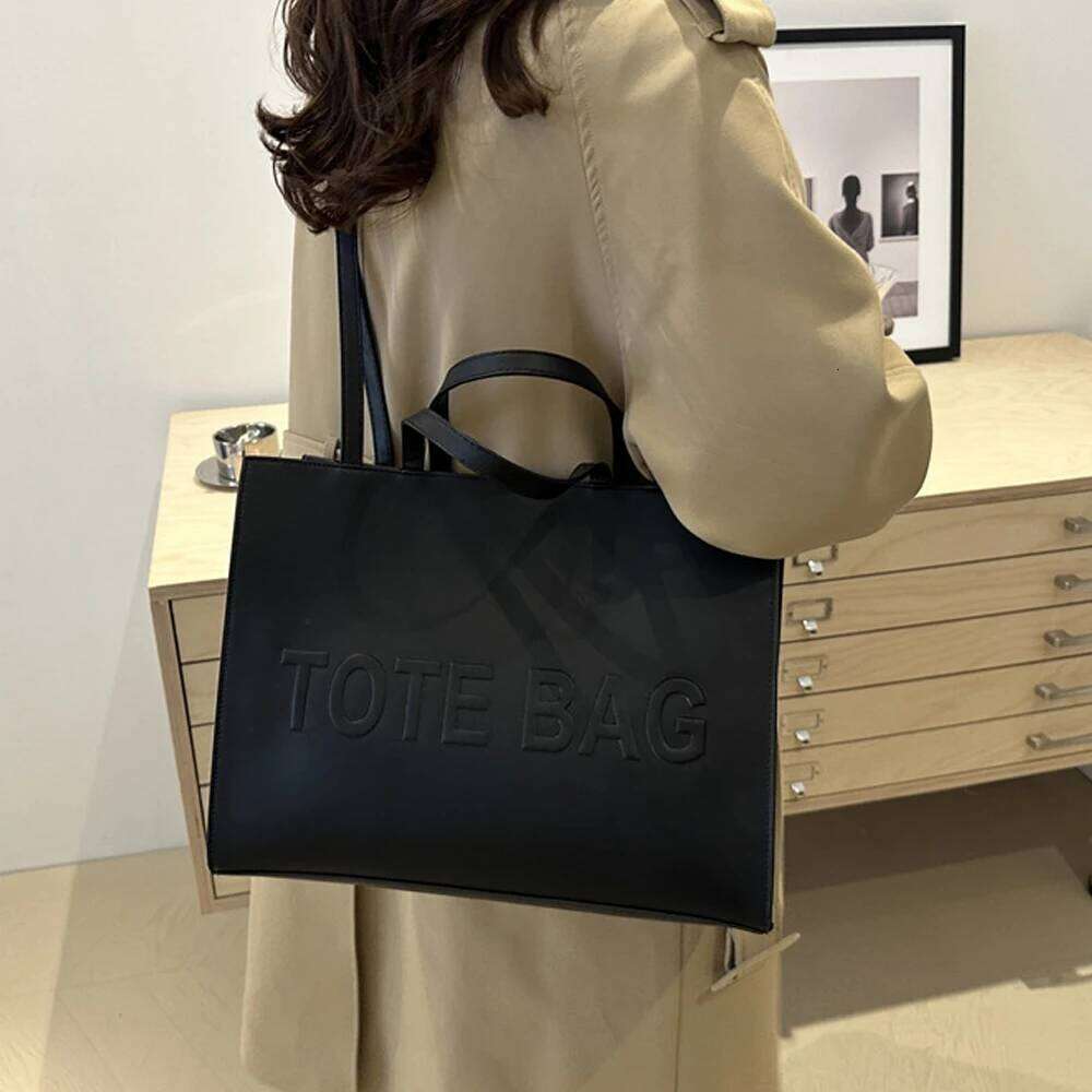2024 new large capacity simple single shoulder crossbody texture handbag letter indentation class commuting tote bag Z260207 - view 5