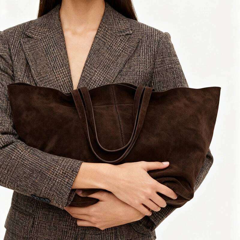 New Autumn Winter Tote Women's Fashion Brand Retro Handbag Designer High-end Cowhide Frosted Large Capacity Shoulder Bag Y260204