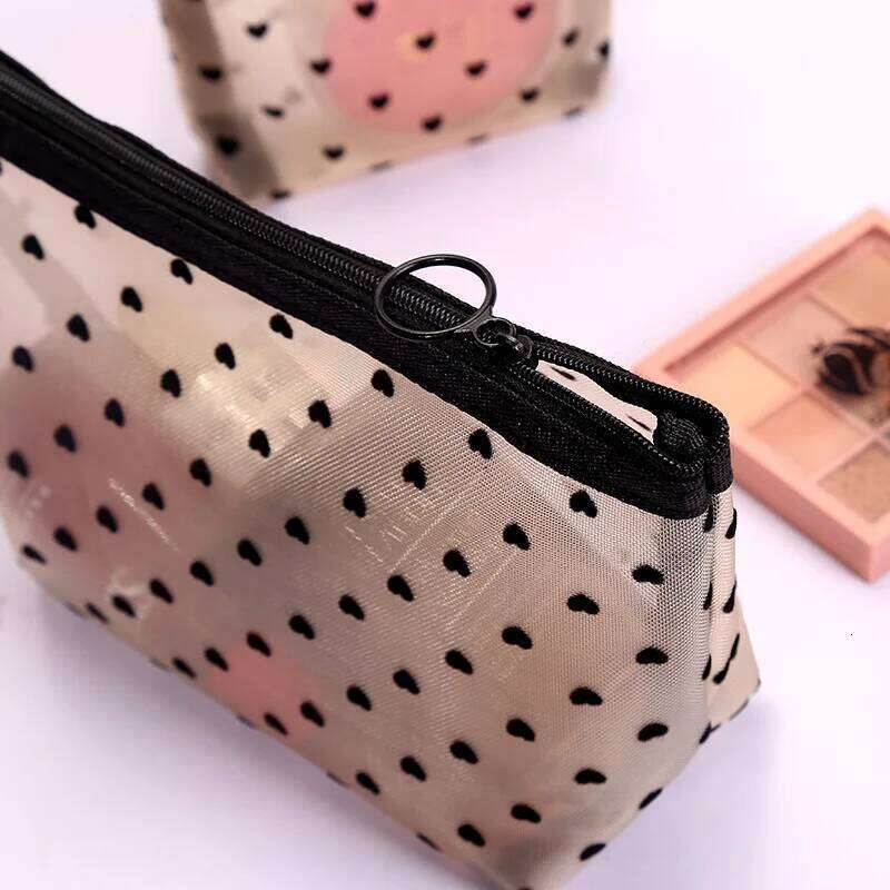 2023 New Heart Outdoor Personalized Transparent Cosmetic Pouch Travel Organizer Zipper Beach Makeup Women's Bag Y260206