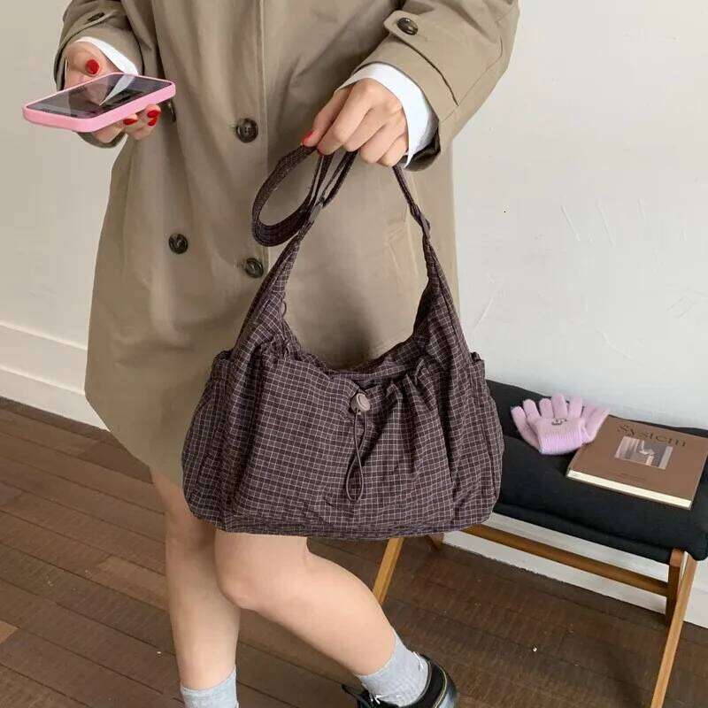 Korean Nylon Fashion Simple Plaid Zipper Tote Drawstring Pleated Cloud New Commuter Crossbody Shoulder Bag Z260207