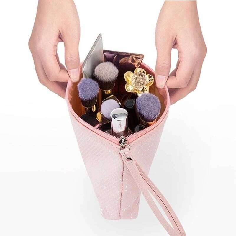 New Fashion sequin PU Leather Cosmetic Large Capacity Portable Women's Handheld Makeup Storage Bag Y260206